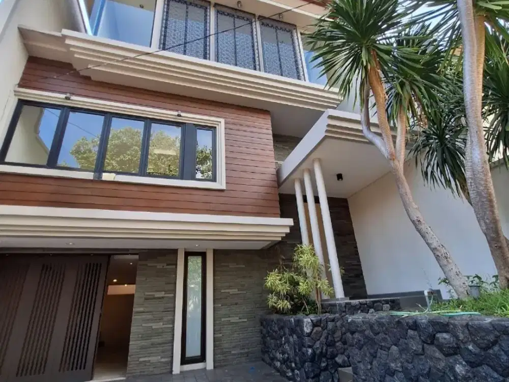 DIJUAL RUMAH ARAYA