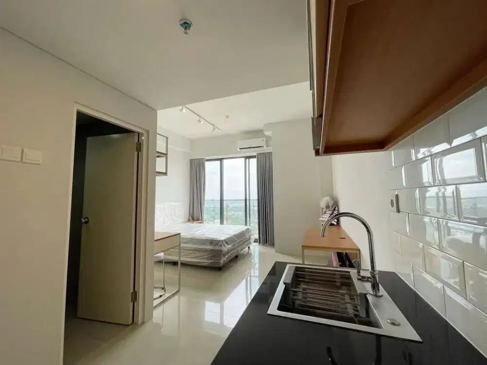 DISEWAKAN APARTEMEN DENVER - UC  LANTAI 29 FULL FURNISH - BALKON