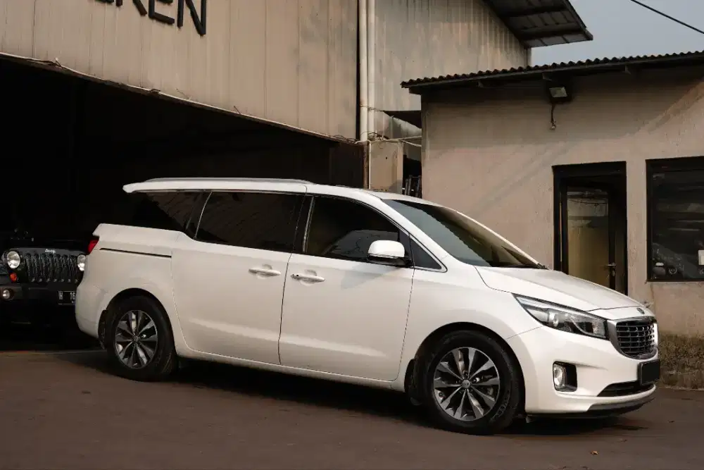 Kia Grand Sedona Ultimate 2017/2018 (D) Tgn1 Low Km 30rb