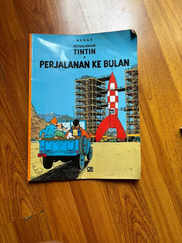 Buku Petualangan Tintin