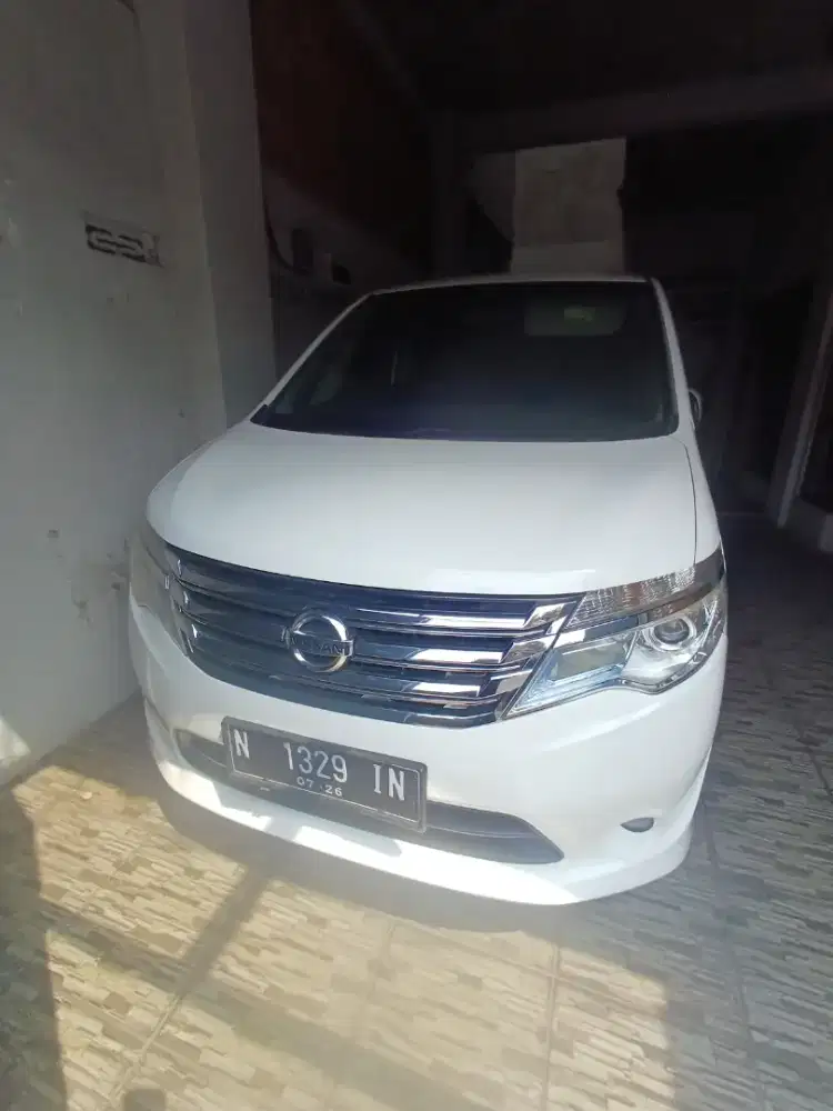 Jual serena 2015