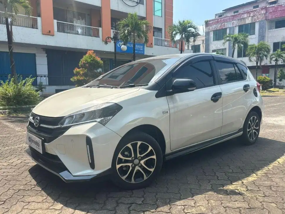 Garansi 1 Th - Daihatsu Sirion 1.3 R Bensin-AT 2023 Putih