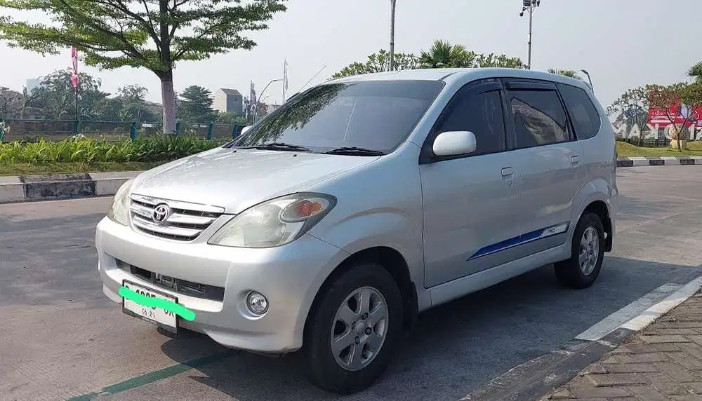 Toyota Avanza 2004 Bensin