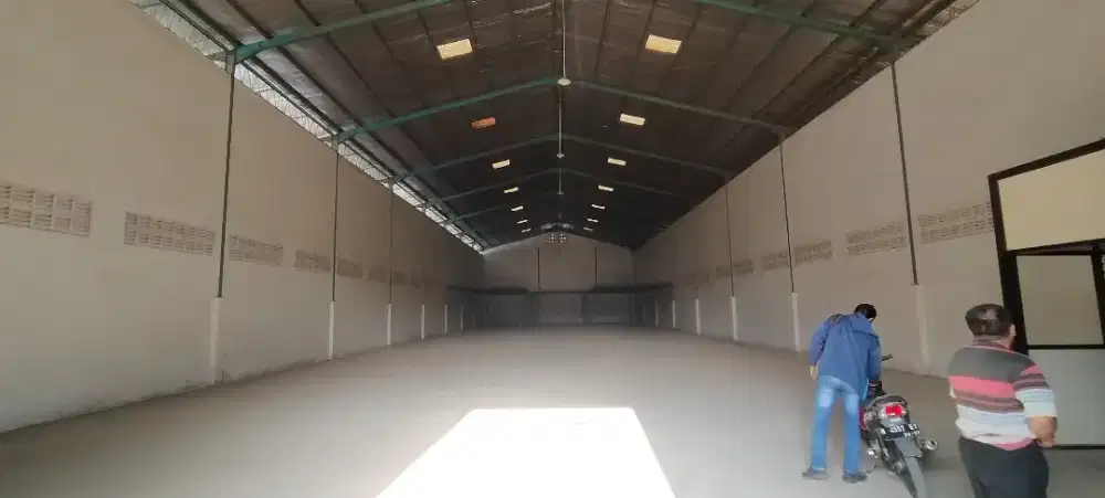 DI SEWAKAN GUDANG DI KAWASAN INDUSTRI CANDI - SEMARANG BARAT