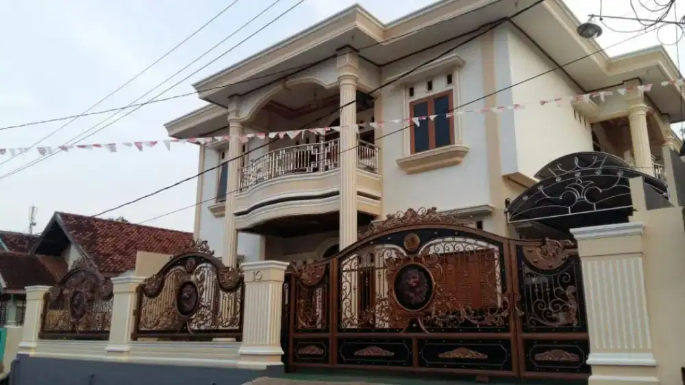 RUMAH MEWAH DI KEDATON