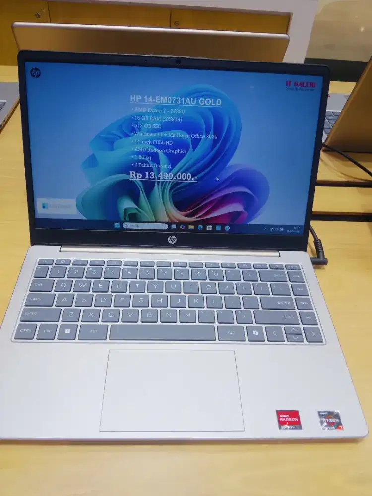 Laptop HP 14-EM0731AU GOLD