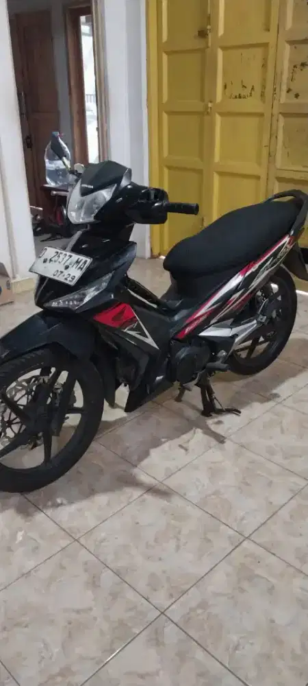 Supra X 125 CW 2014. Pajak Panjang. Standar. Ori. Siap Pake. Bisa TT