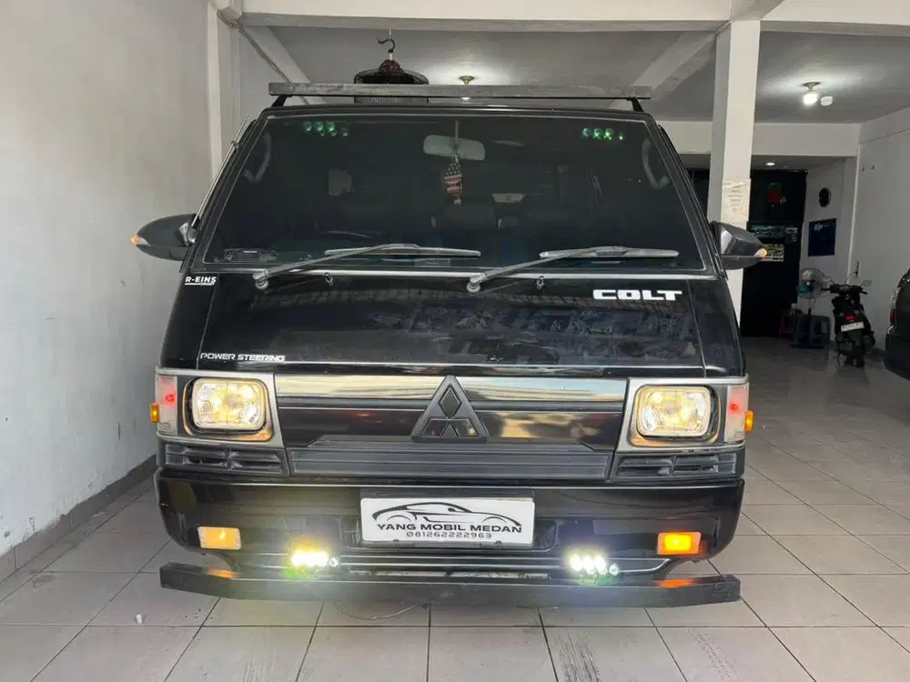 Mitsubishi L300 Pickup 2024 Hitam