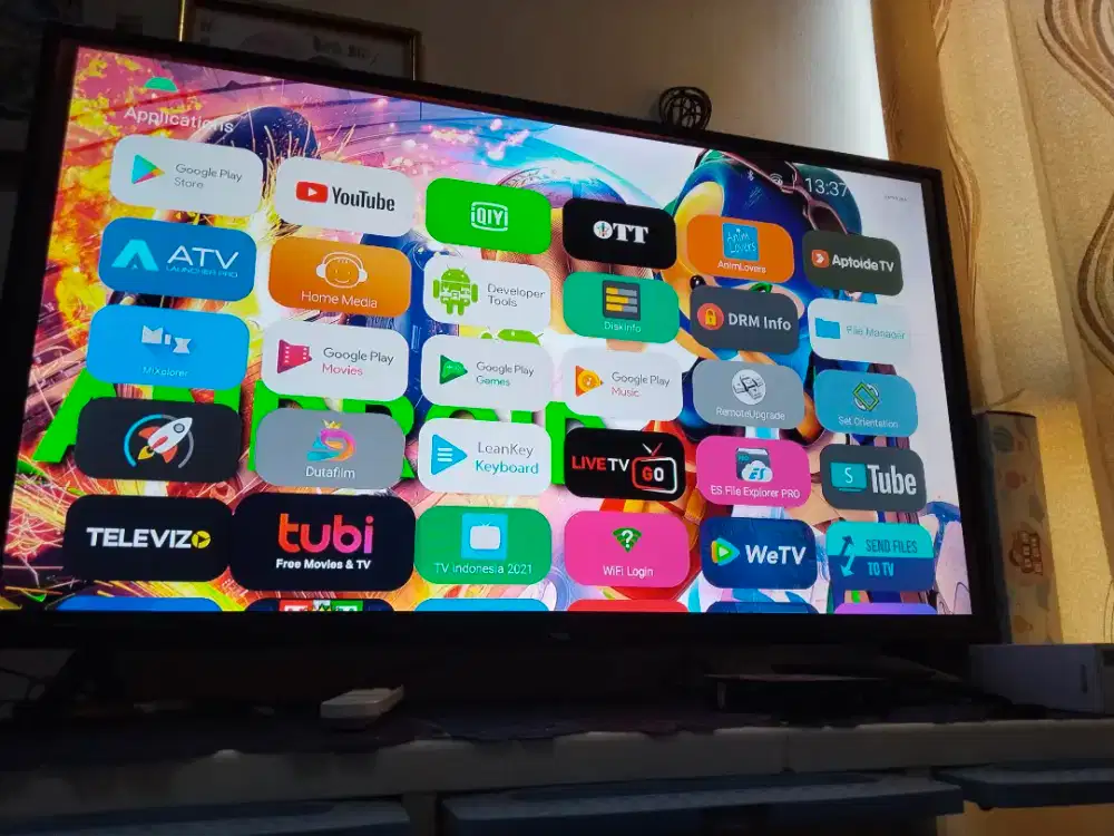 tv TCL ukuran 40inc