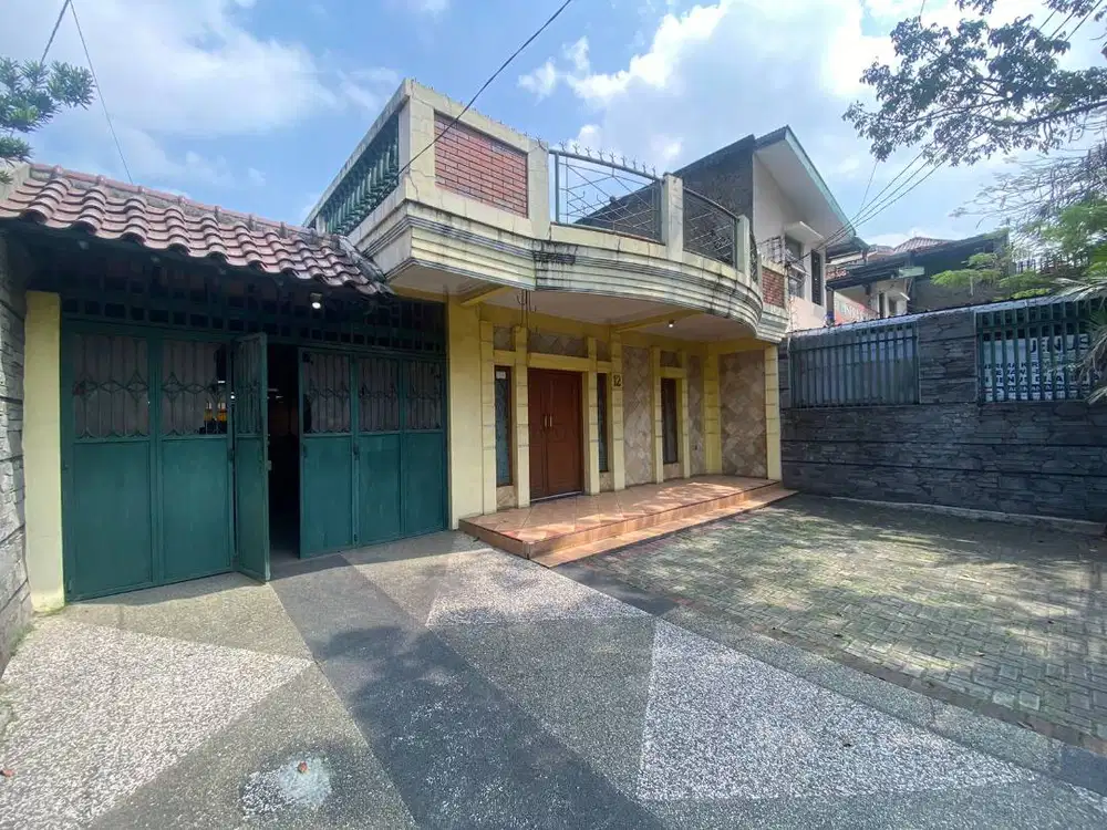 Dijual Rumah + Kost 2 Lantai Di Sayap Antapani Bandung
