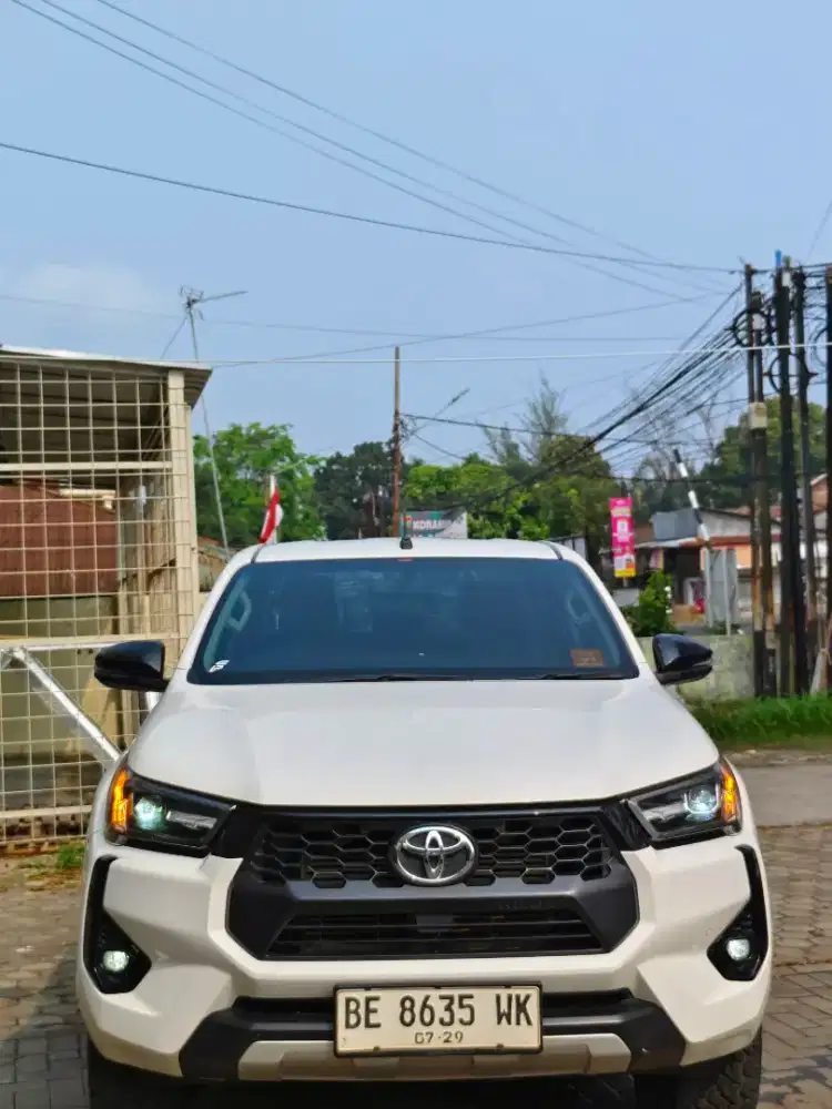 New HILUX DC 4x4 V ficlife metic