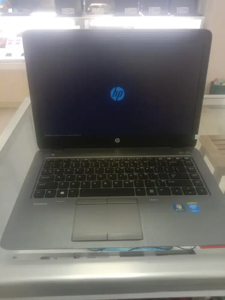 hp core i5 8/256gb ssd