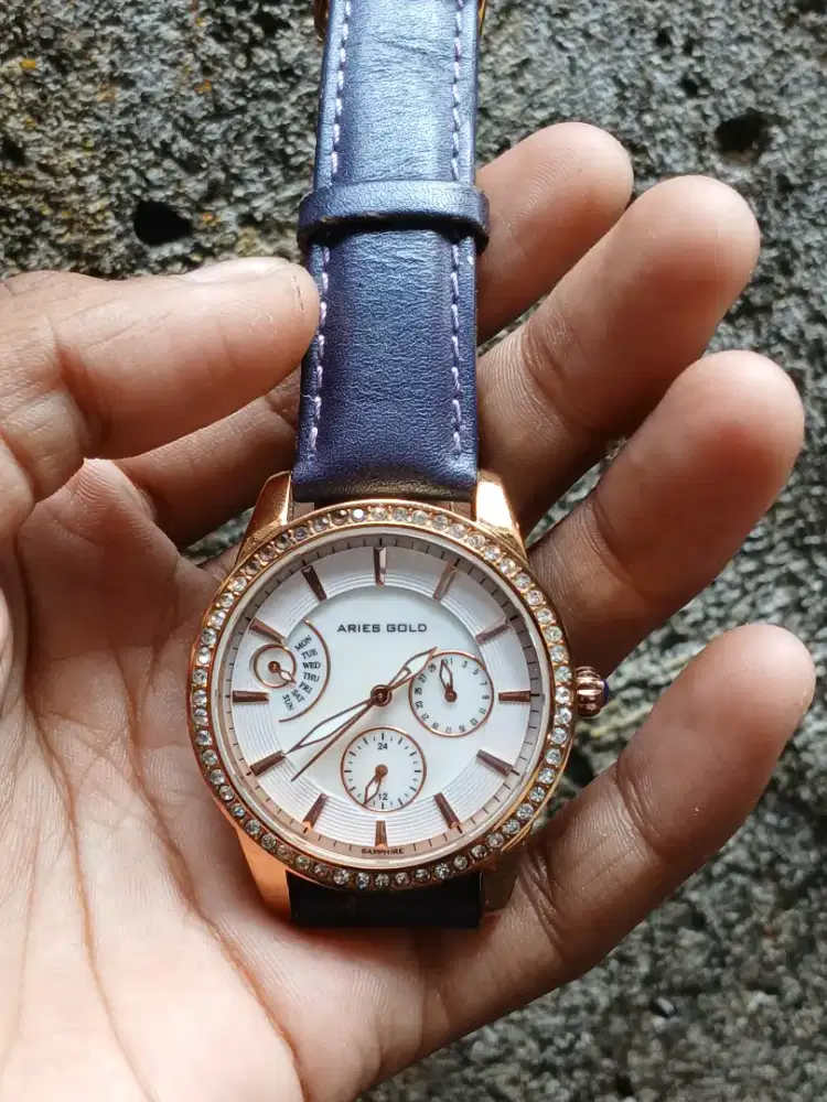 jam tangan aries gold