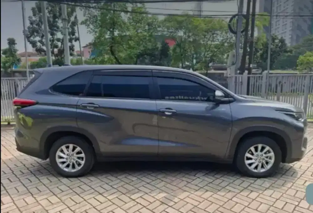Zenix hybrid G 2025