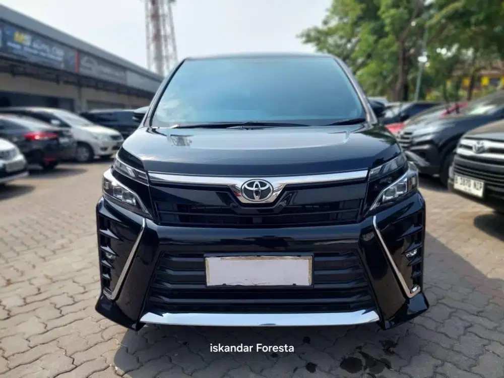 Voxy 2,0At'19 Tgn1 Pjk pjng Km 85rb record toyota mulus bersih s pakai