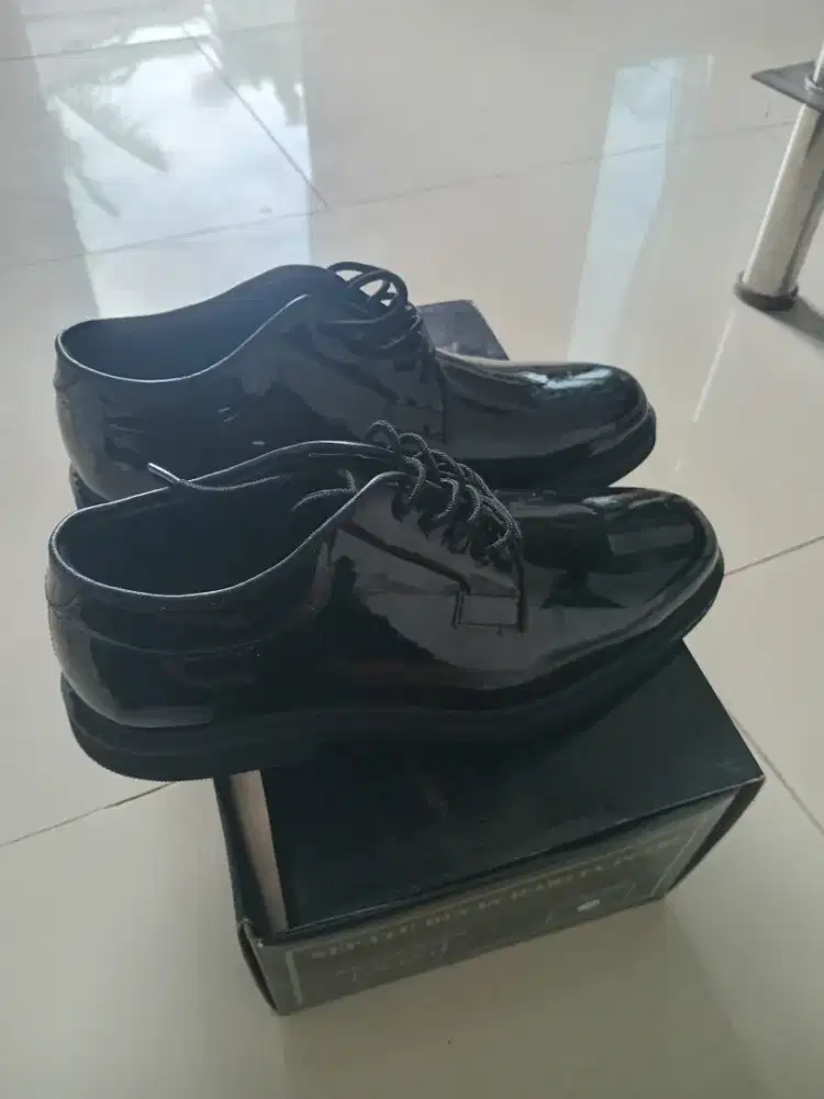 Di jual PDH Polri bekas seperti baru