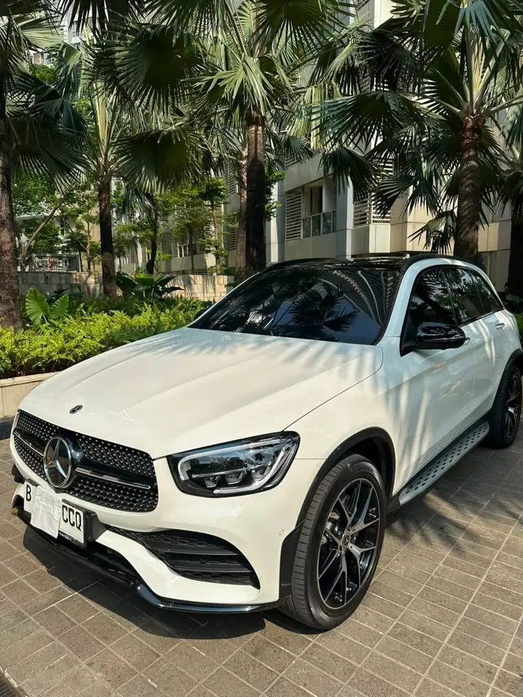 MERCEDES BENZ GLC200 AMG Night Edition 2022 White Putih BU Low KM 2023