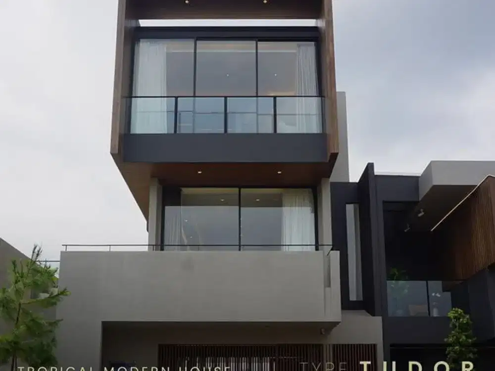 HUNIAN EKSLUSIF DI KAWASAN KOTA MANDIRI ECO TOWN, TIPE TUDOR DI SHILA AT SAWANGAN, DEPOK