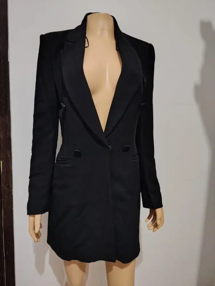 Blazer hitam wanita ZARA