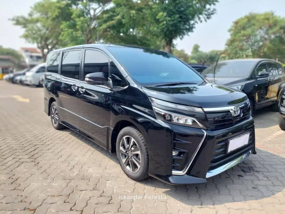 Toyota Voxy'19 Tgn1 Km85rb record toyota Pjk pjng mulus nyaman bersih