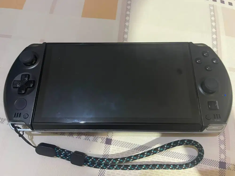 GPD WIN 4 Handheld 7840U 32gb 2tb