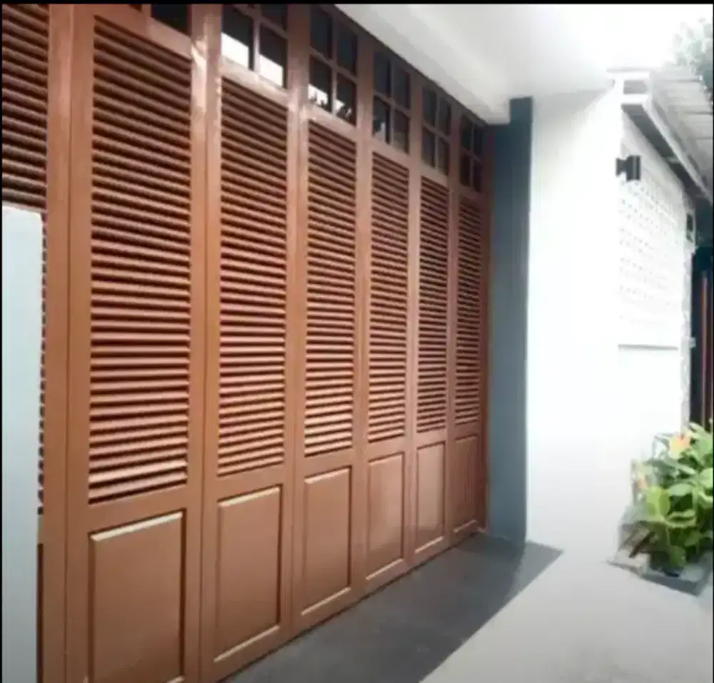 Pintu garasi Hendrikson