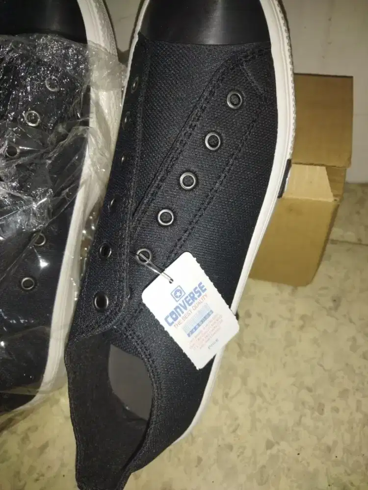 Spatu sneker conver
