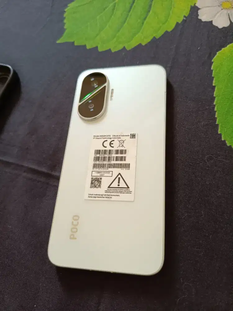 POCO F7 12/512 GARANSI