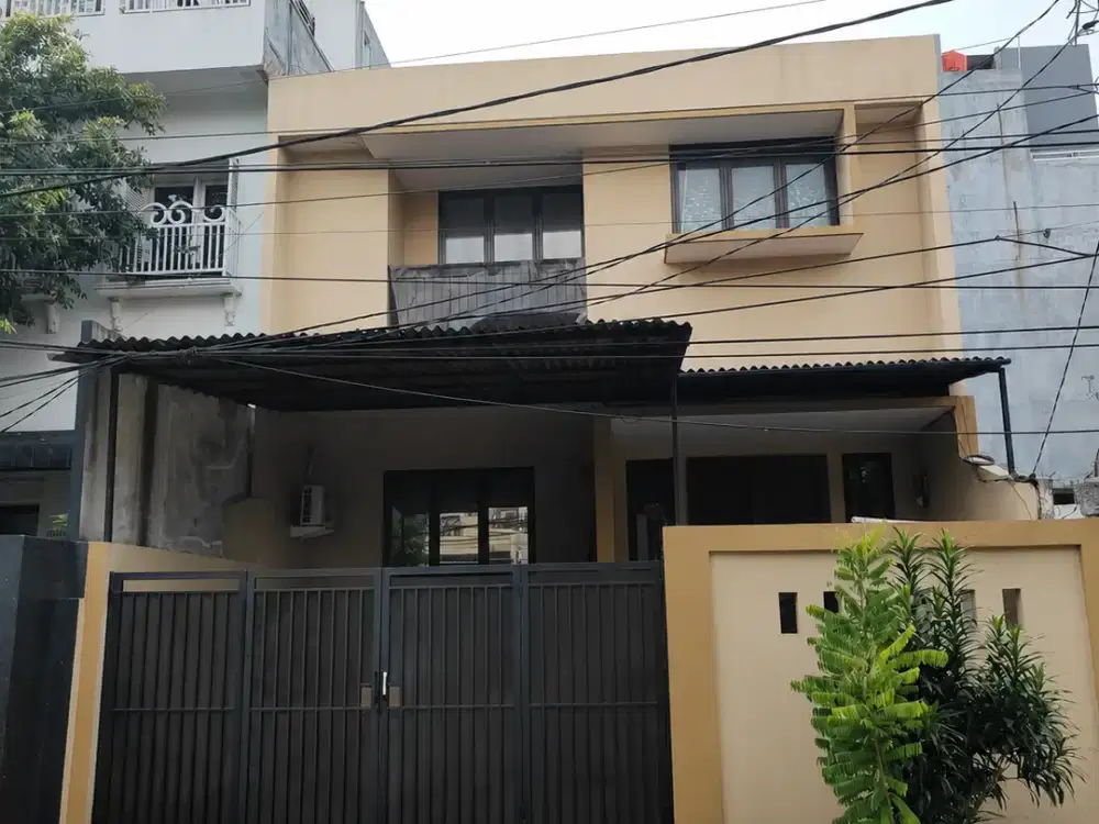 Dijual Rumah 2 Lantai Siap Huni Di BCS, Kelapa Gading, Jakarta Utara