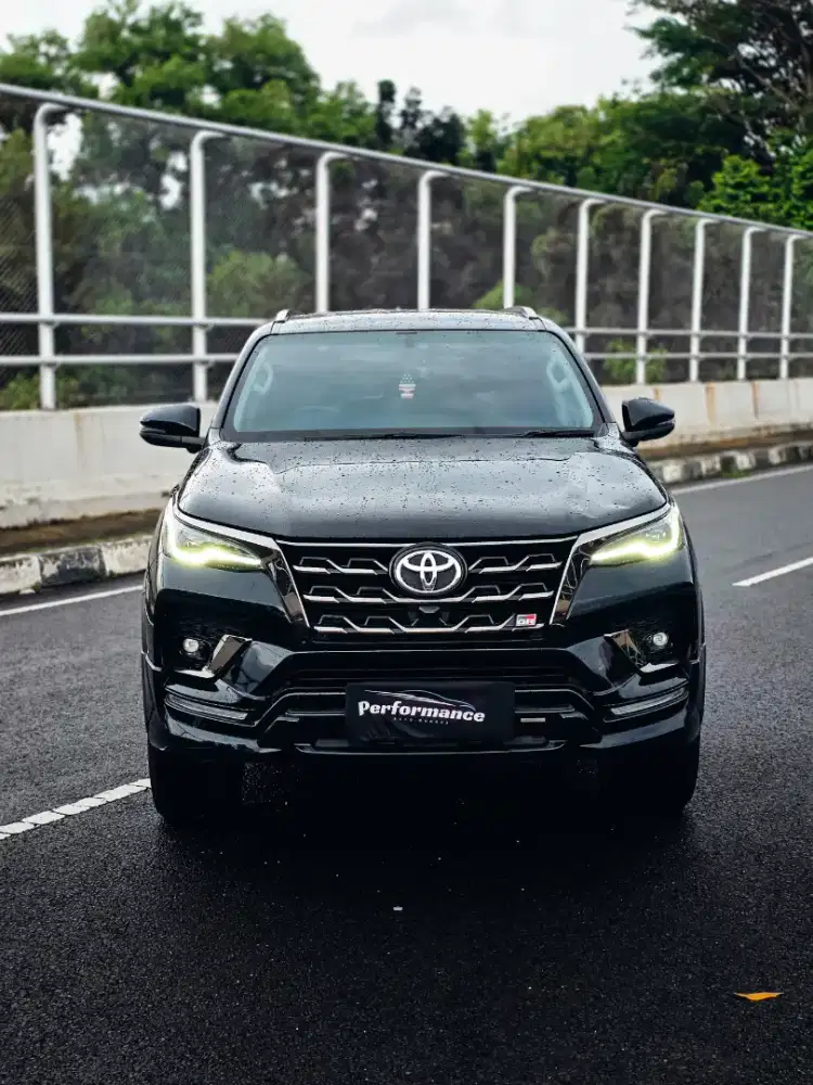 FORTUNER 2.8 GR VRZ 4×2 AT 2024 MATIC GANJIL