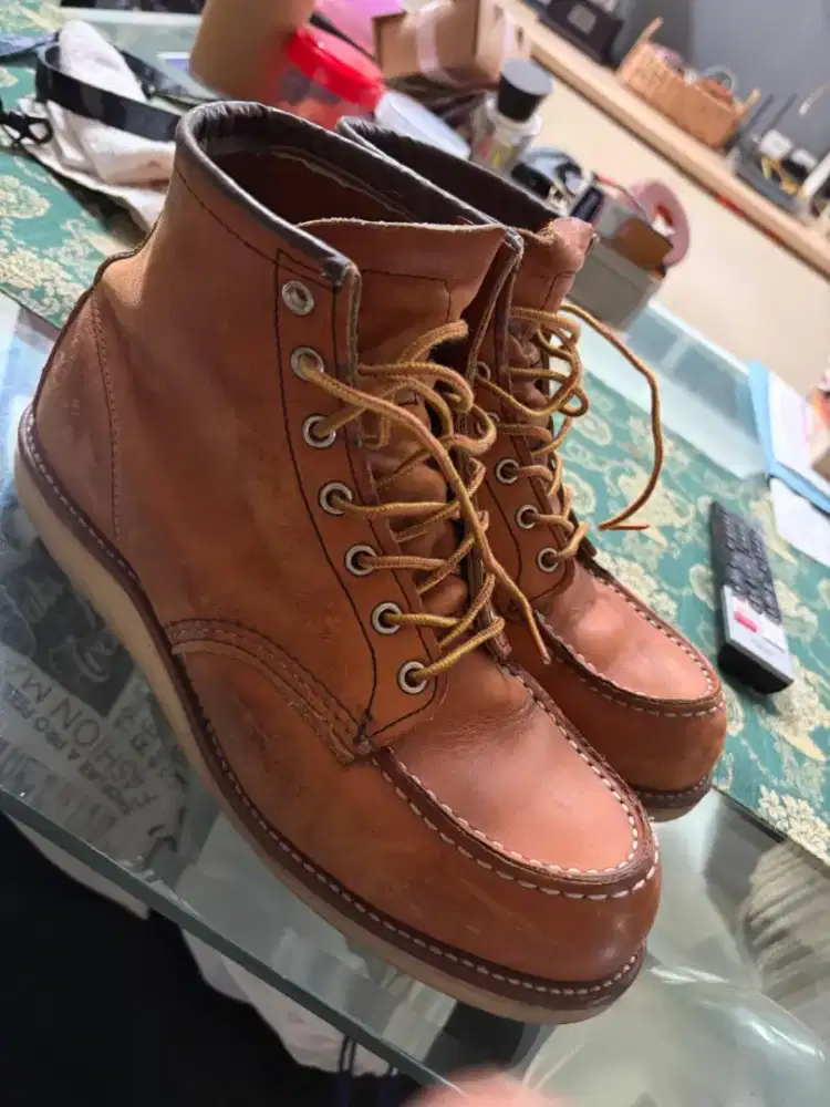 Red wing boots classic