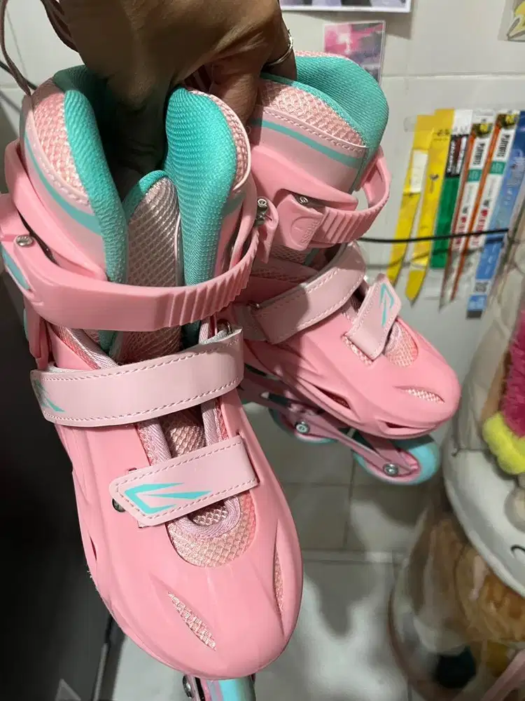 Sepatu roda anak berwyn by azko size M