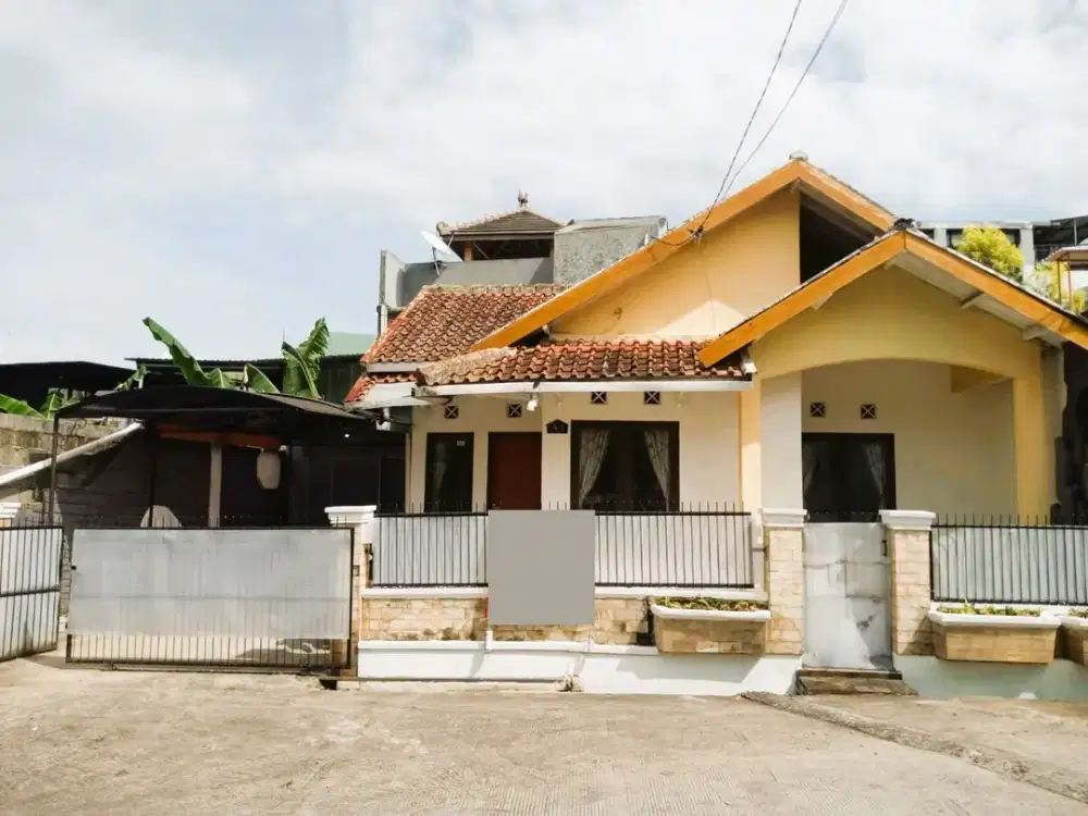 Dijual rumah murah luas di sariwangi atas