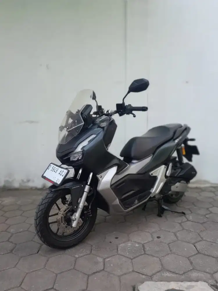 Honda adv 150 CBS 2021 mulus