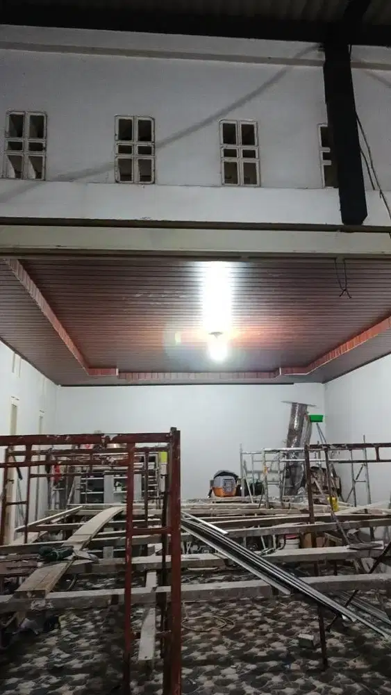 Jasa pemasangan plafon atap,molding dan baja ringan