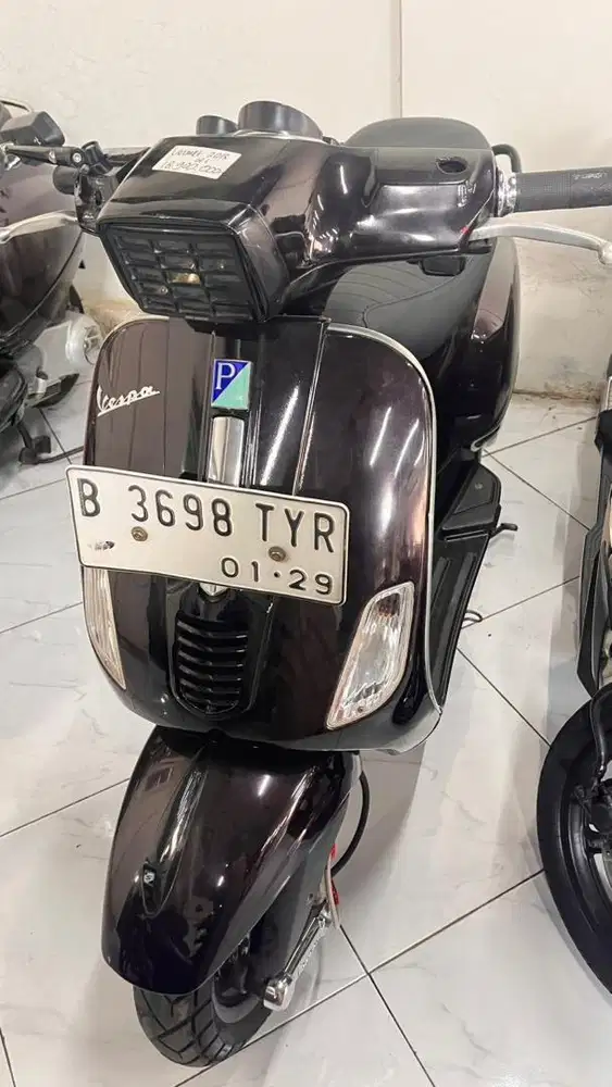 Vespa metik tipe lx