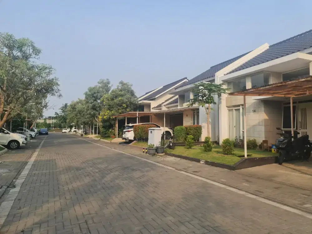 Rumah Dengan Desain Ori Developer Berlokasi Ditatar Tenang Kota Baru Parahyangan, Bandung