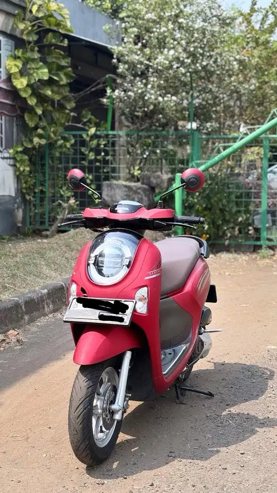 Motor pribadi Honda Scoopy Stylish 2025