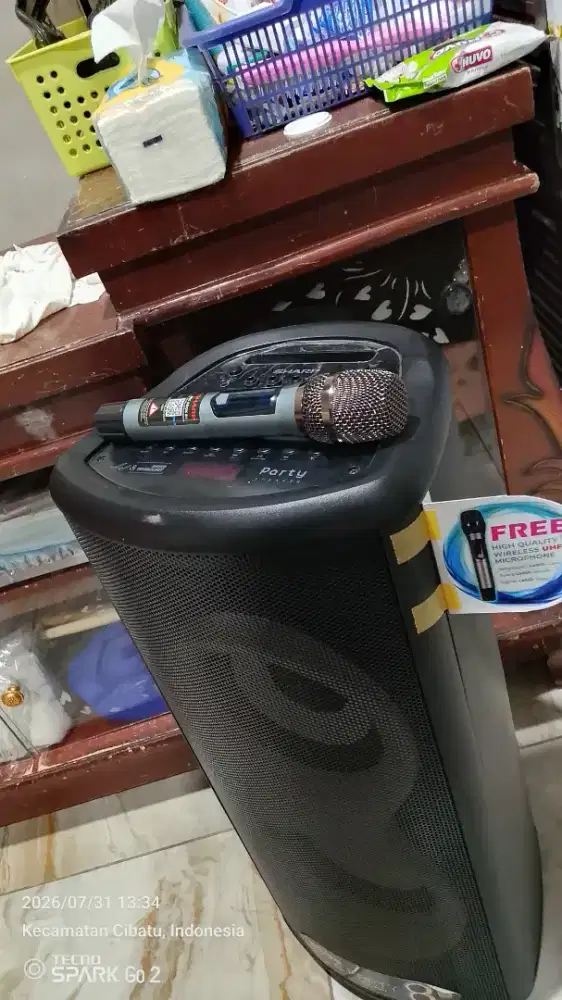 Speaker aktif Sharp party
