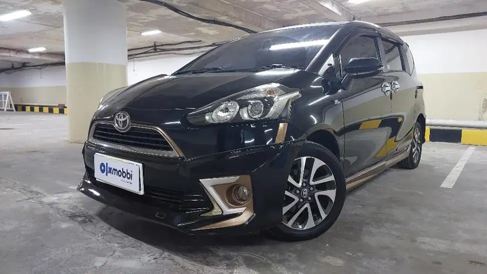 DP MURAH Toyota Sienta 1.5 V Bensin-AT 2018 Hitam CBYPB
