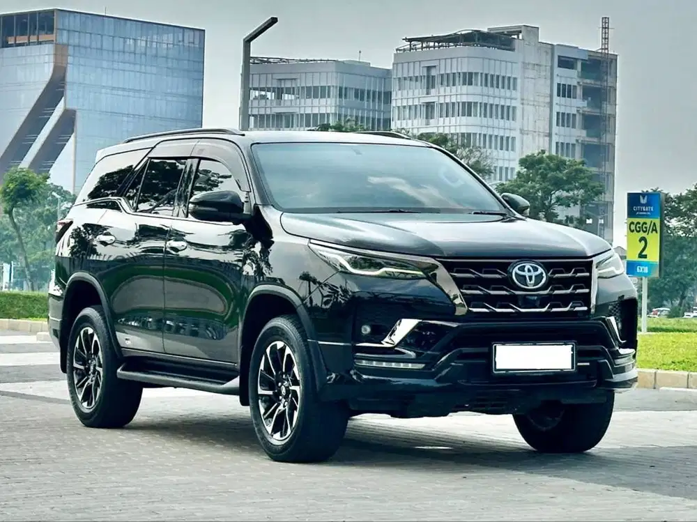 VRZ GR 2.4 Diesel AT 2022 (Full Ori, Tng Pertama, NO MINUS)