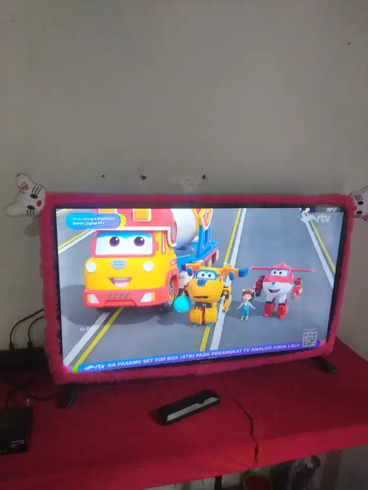 TV LED SHARP 32 inch plus setopbox