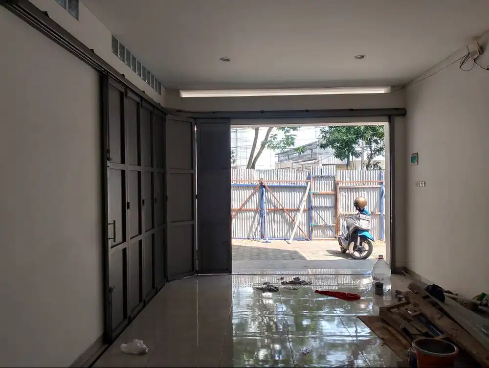 Ruko Siap Pakai 3.5 Lantai Akses Jalan Ramai Sudirman Bandung