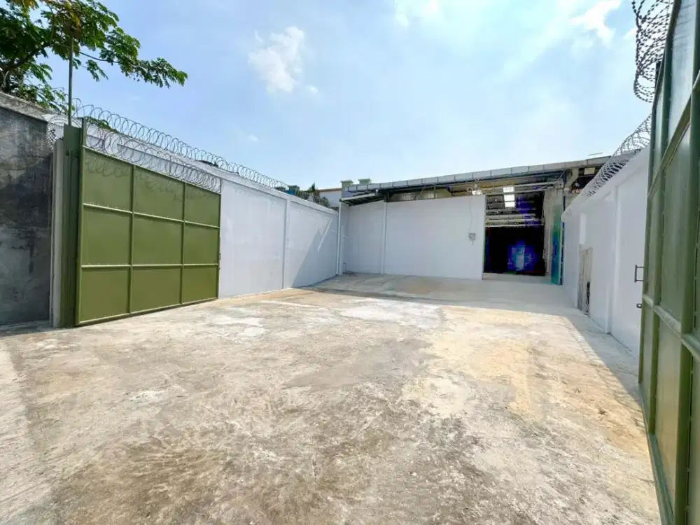 Strategis! Sewa Gudang Cengkareng Jakarta Barat LT 320 m² Akses Kontainer 40 Feet Dekat Tol Daan Mogot