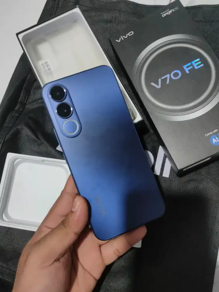 Vivo V70 FE 12/256 Fullset Like New