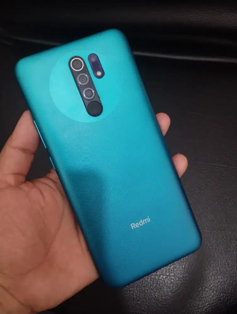 Redmi 9-Finger.Ori.4G.Ram 4+1/64GB.GOLDEN PONSEL
