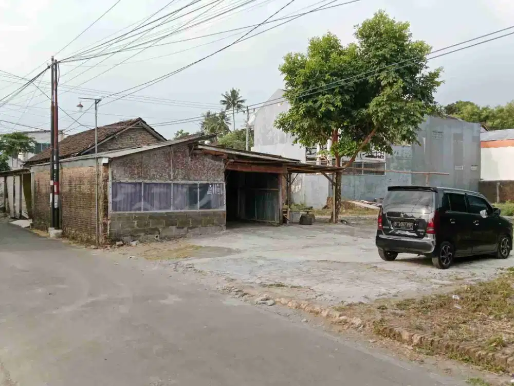 Tanah Strategis Akses Jalan aspal Di Condongcatur Dekat Pakuwon Mall, Kampus UGM & UPN