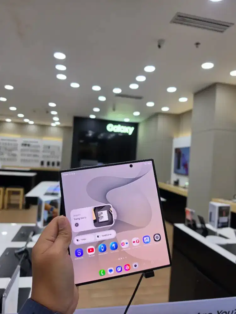 SAMSUNG FOLDABLE 8 SERIES