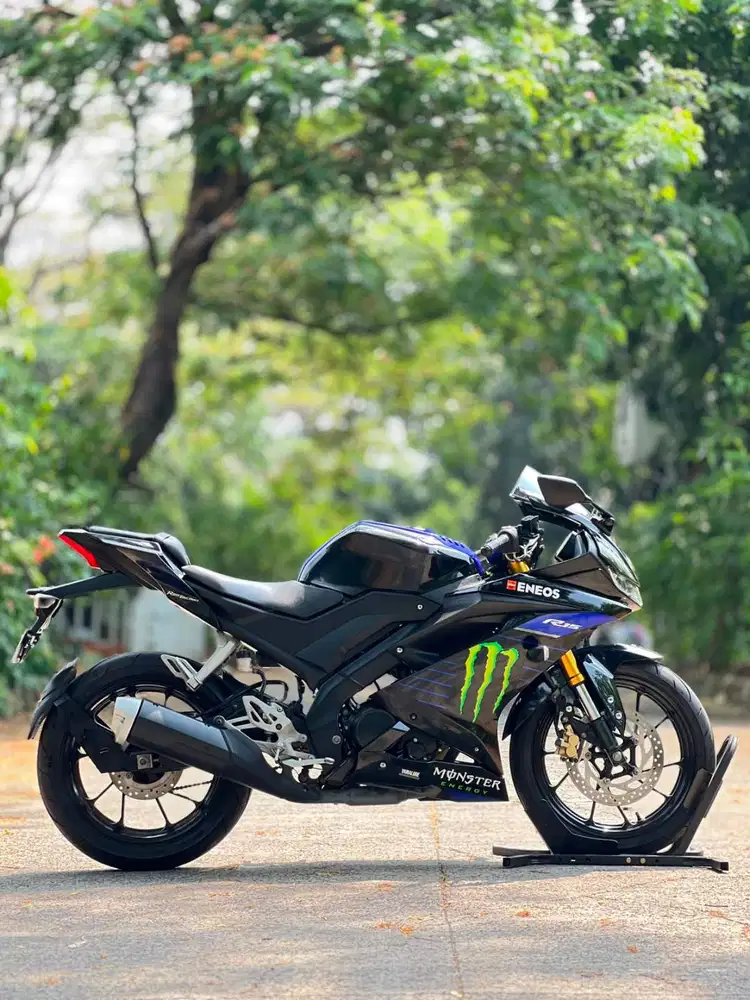 YAMAHA YZF R15 V3 MONSTER 2019 HITAM KM LOW PAJAK PANJANG SUPERB