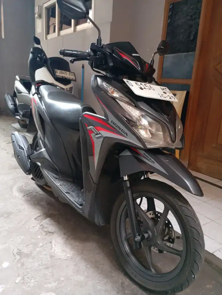 Vario 125  KZR 2014 LOW KM